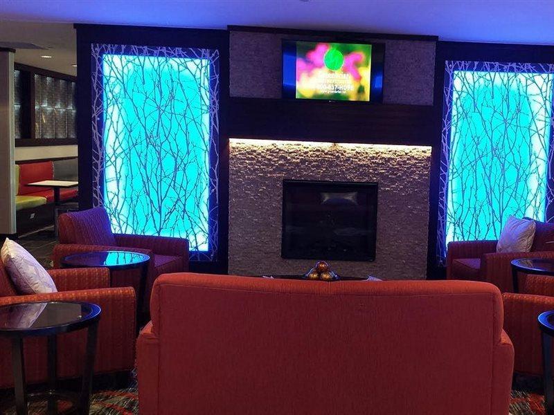 Comfort Suites Uniontown Esterno foto
