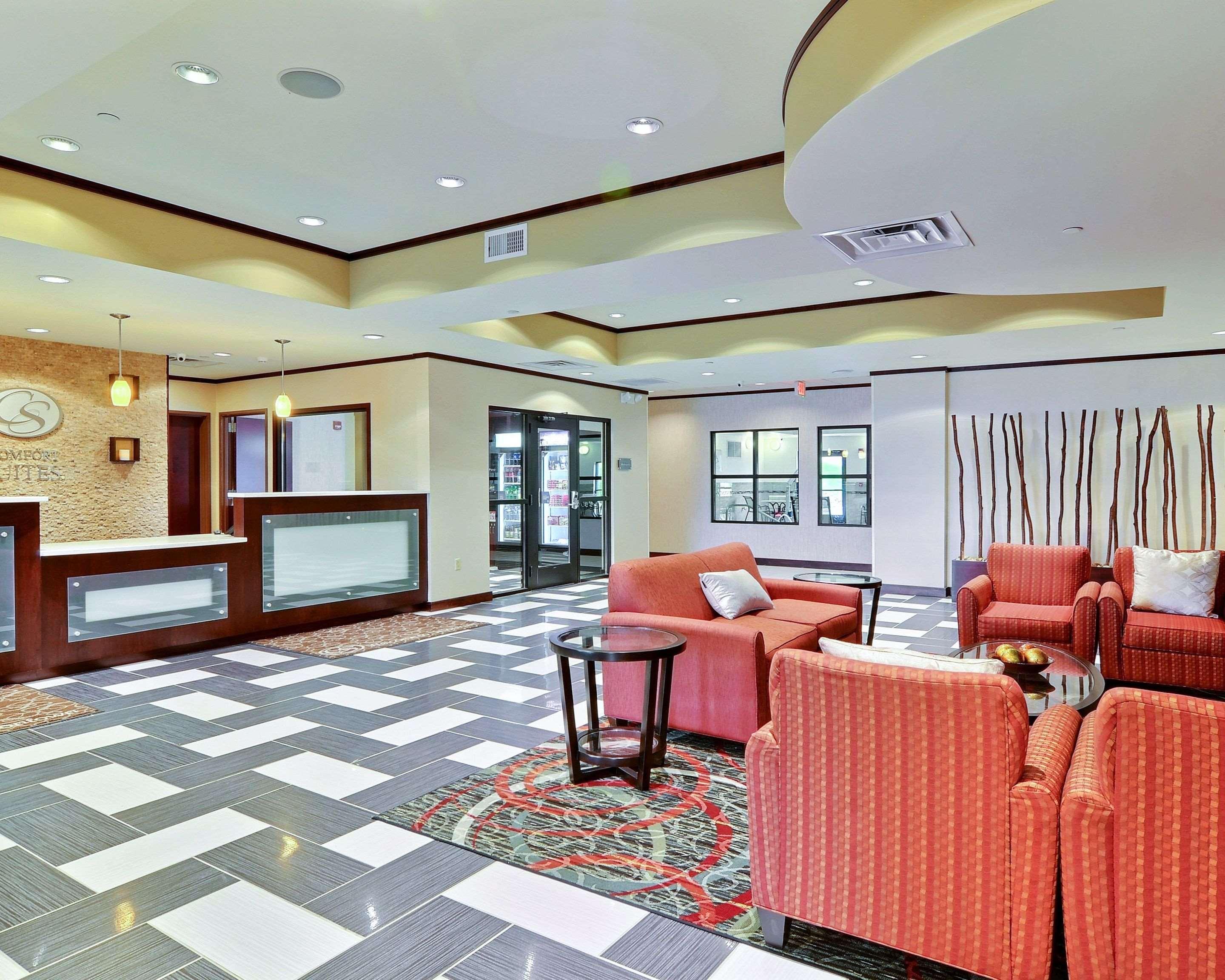 Comfort Suites Uniontown Esterno foto