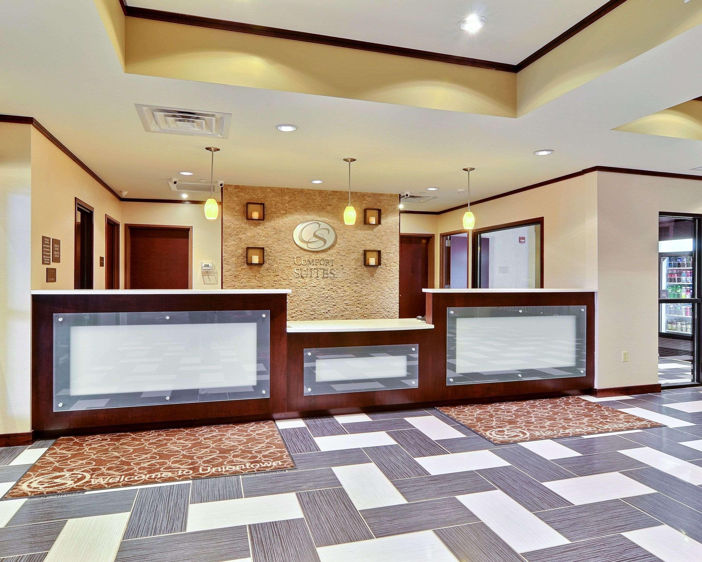 Comfort Suites Uniontown Esterno foto