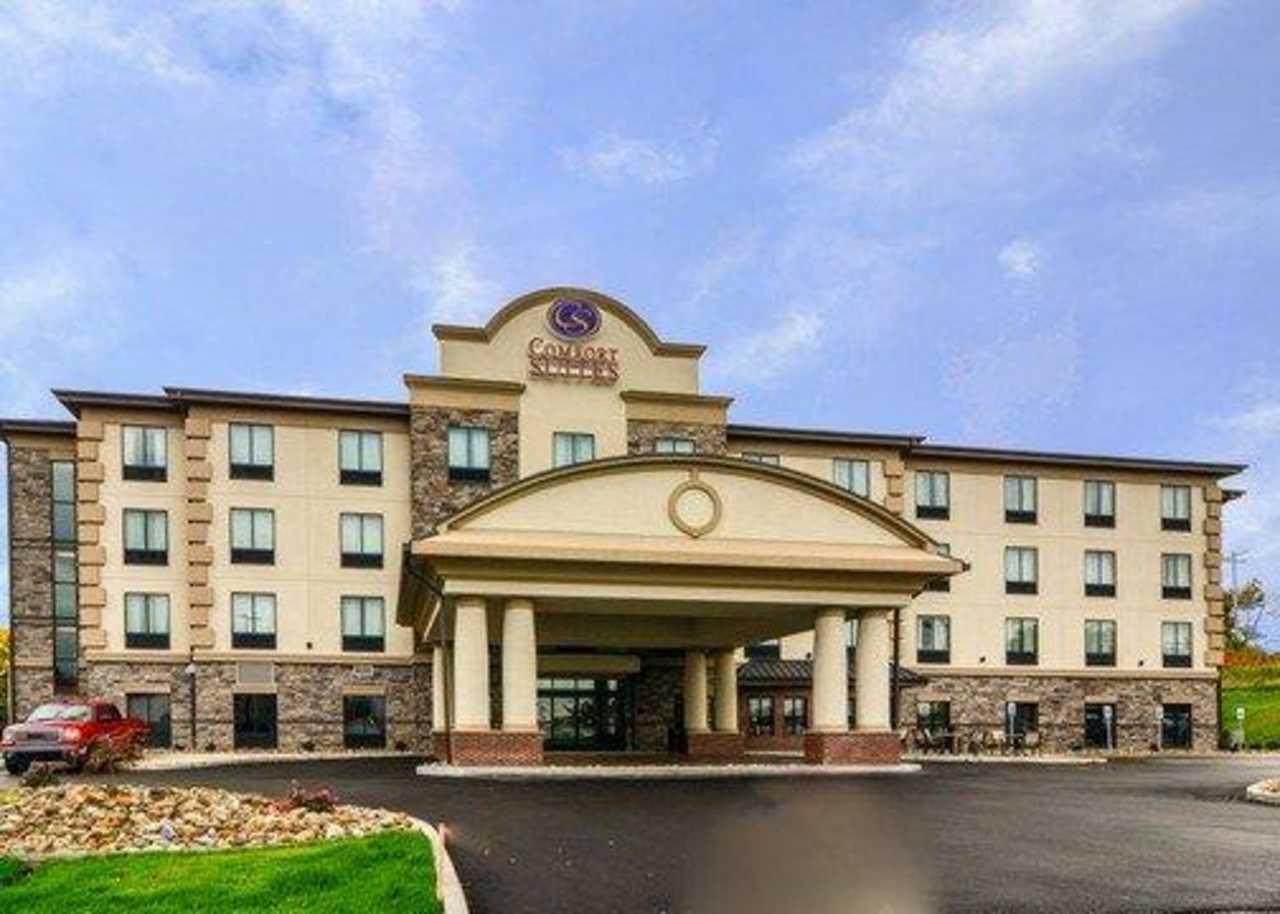Comfort Suites Uniontown Esterno foto